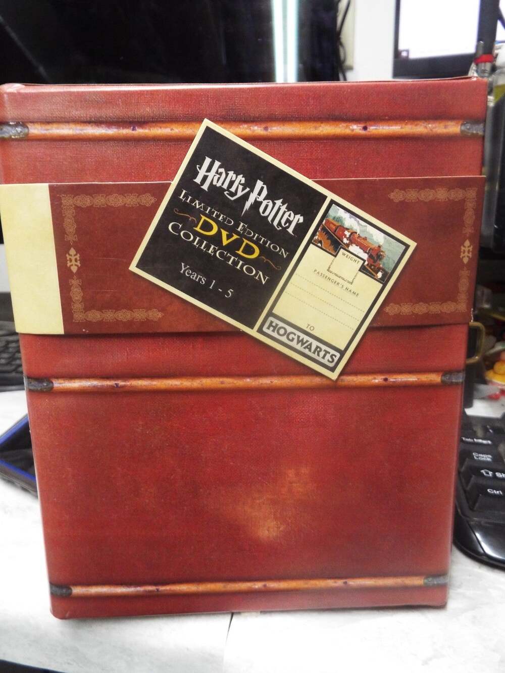 Harry Potter Years 1-5 Limited Edition DVD Trunk Gift Set